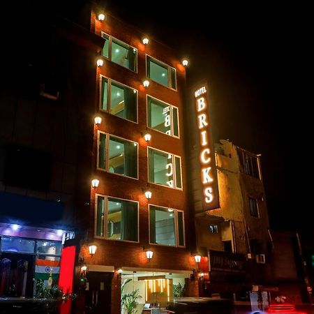 Hotel Bricks, Karol Bagh, New Delhi Extérieur photo