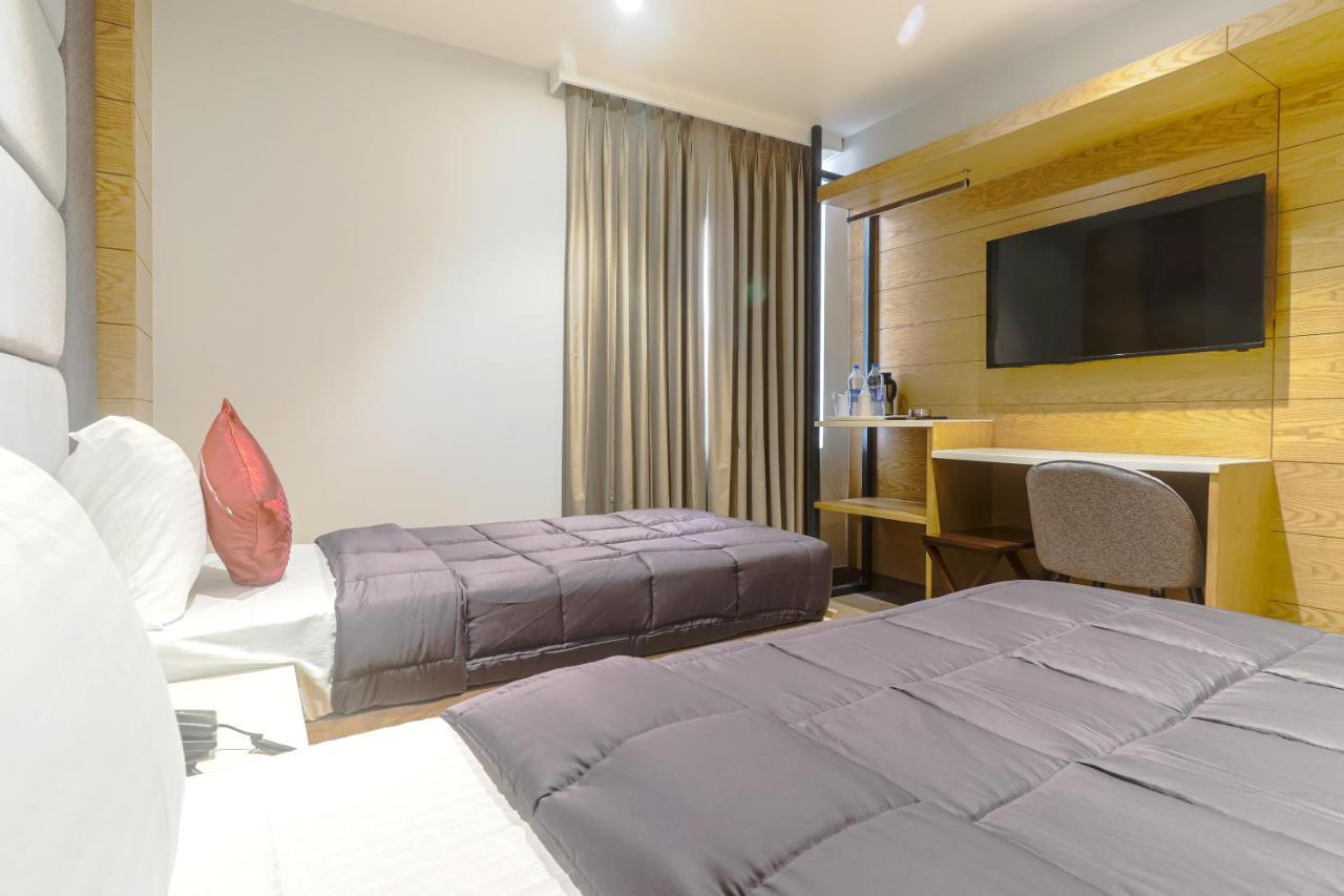 Hotel Bricks, Karol Bagh, New Delhi Extérieur photo